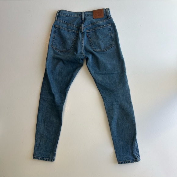 Levi 501 jeans mid wash distressed - Picture 4 of 7